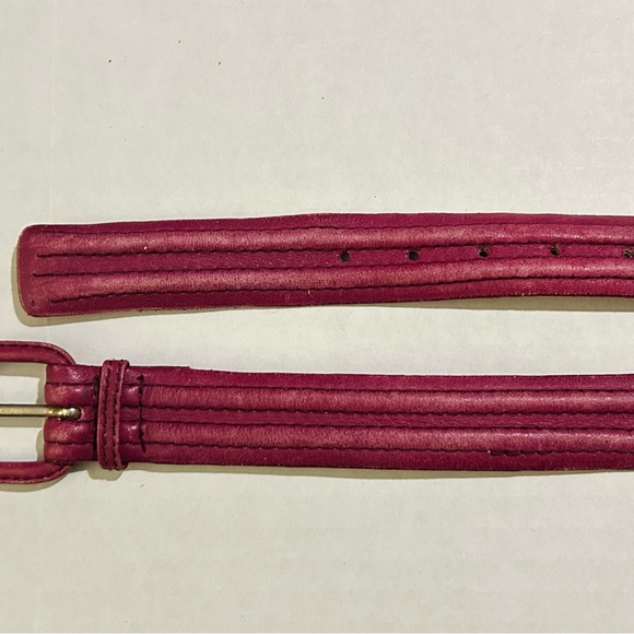 Vintage 80s Ribbed Leather Belt Wildberry Purple Pink Made in Uruguay Size 30 - Picture 1 of 4